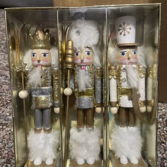 Nutcracker Ornament Set of 3 ~ 7" Tall - NIB - Picture 2 of 3